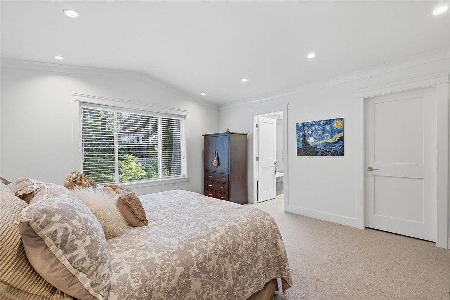 1152 Wellington Drive North Vancouver, BC - 22