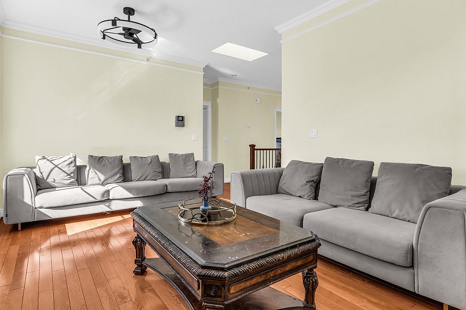 3403 E 26th Avenue Vancouver, BC - 11