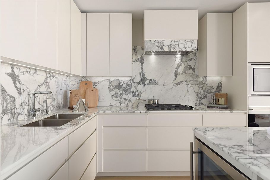 205 3668 W 10th Avenue Vancouver, BC - 3