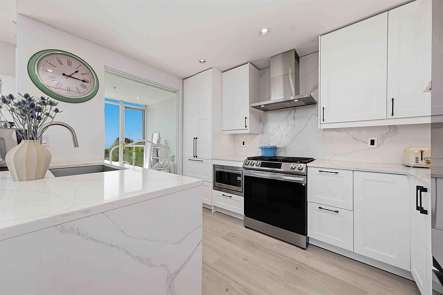 905 2688 West Mall Vancouver, BC - 14