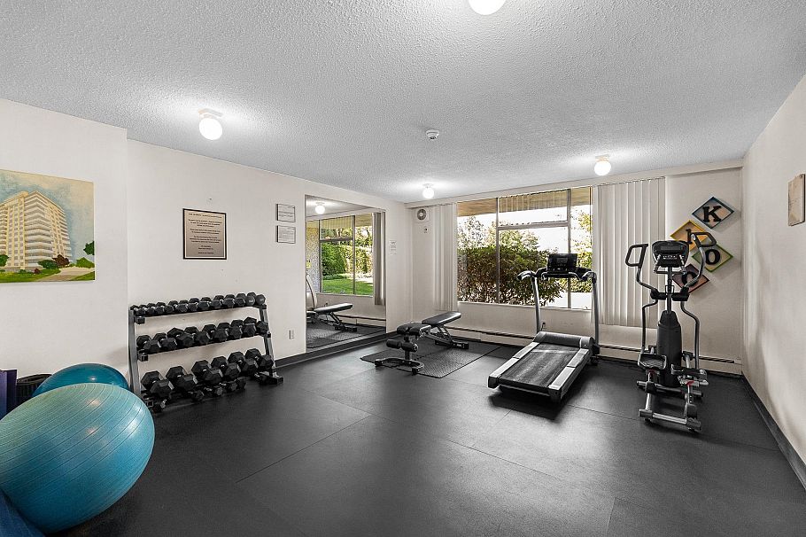 1104 140 E Keith Road North Vancouver, BC - 26