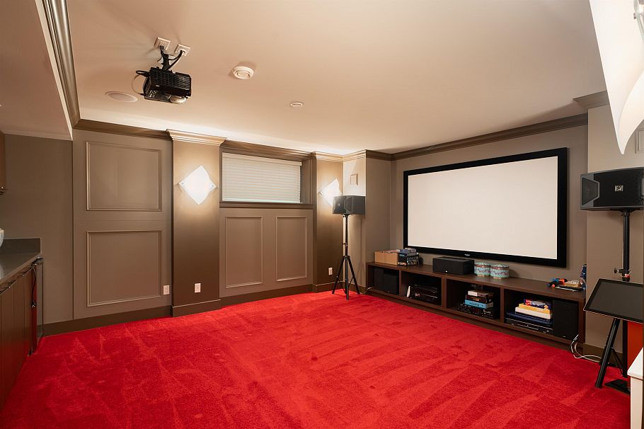 4103 W 11th Avenue Vancouver, BC - 32