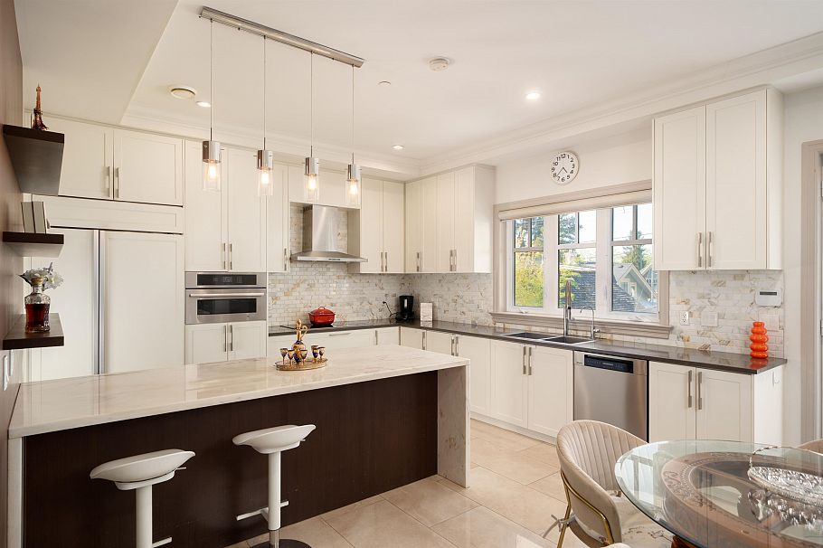 4103 W 11th Avenue Vancouver, BC - 13