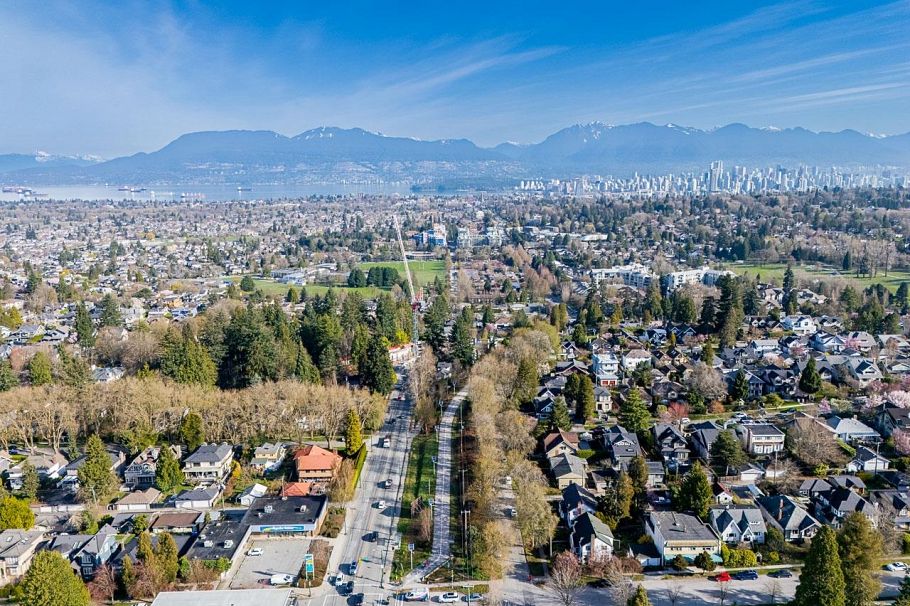 5240 East Boulevard Boulevard Vancouver, BC - 4