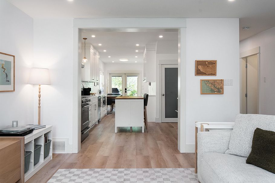 2248 Graveley Street Vancouver, BC - 7
