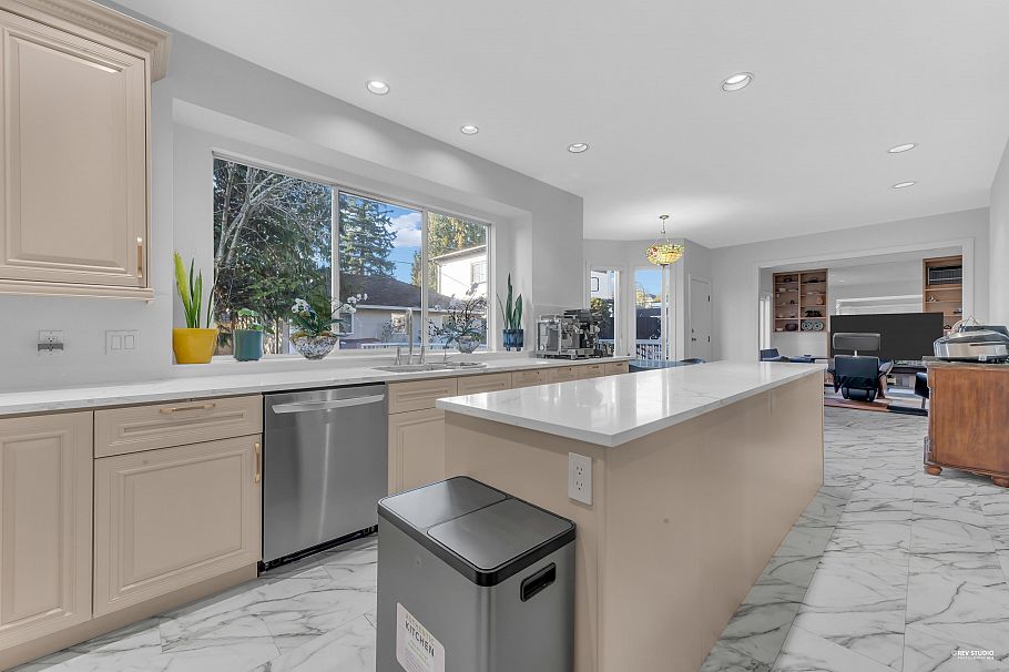 6835 Heather Street Vancouver, BC - 11
