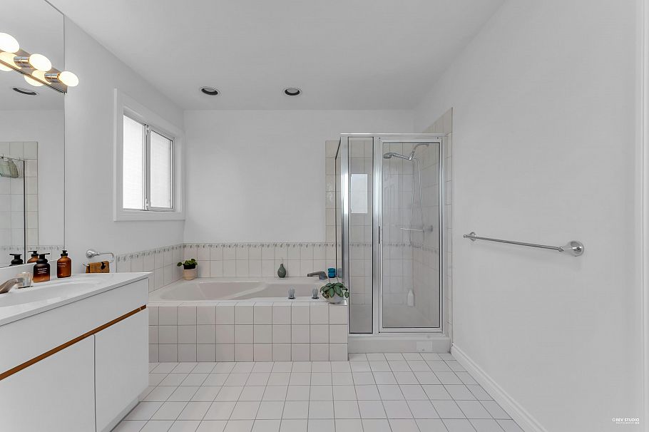 6835 Heather Street Vancouver, BC - 30