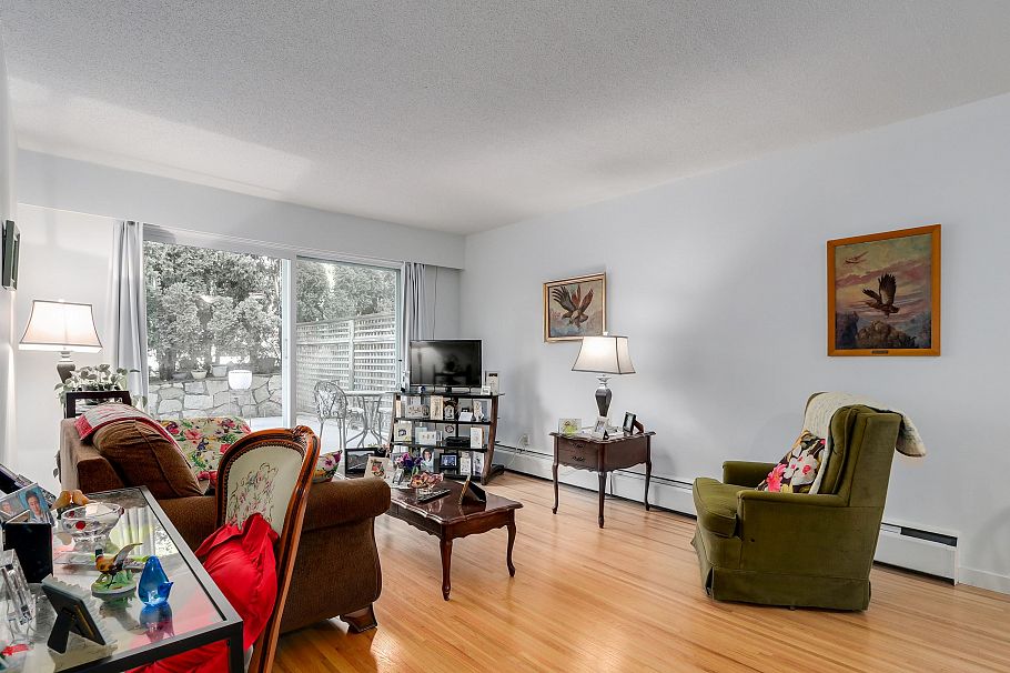 104 135 W 21st Street North Vancouver, BC - 3