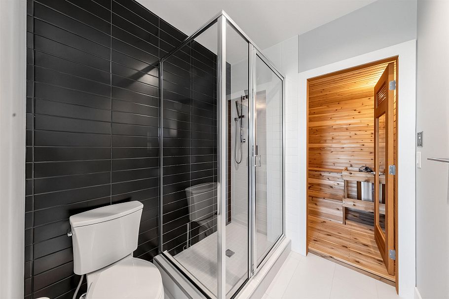 383 Newdale Street North Vancouver, BC - 20