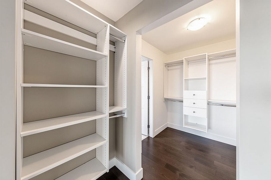 383 Newdale Street North Vancouver, BC - 25