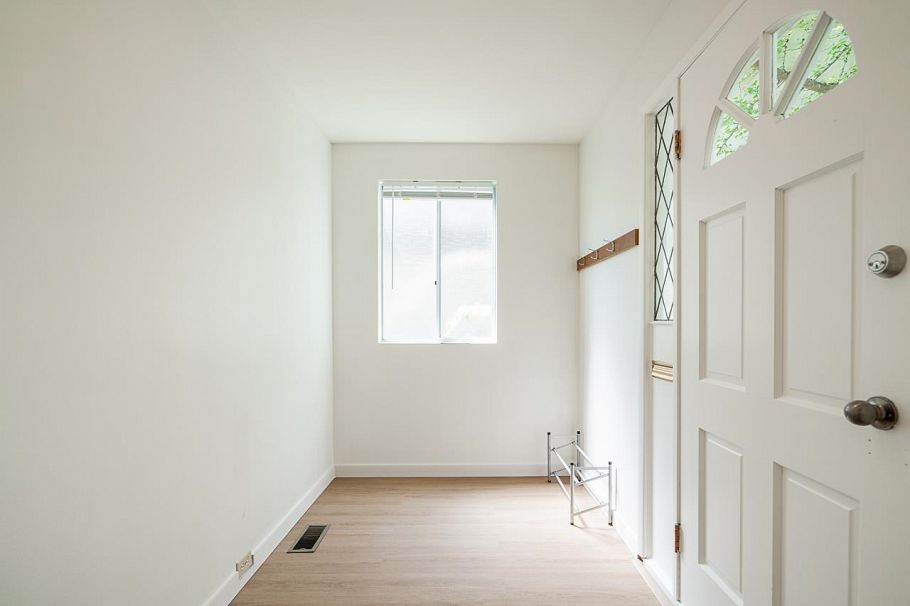 2720 W 24th Avenue Vancouver, BC - 3