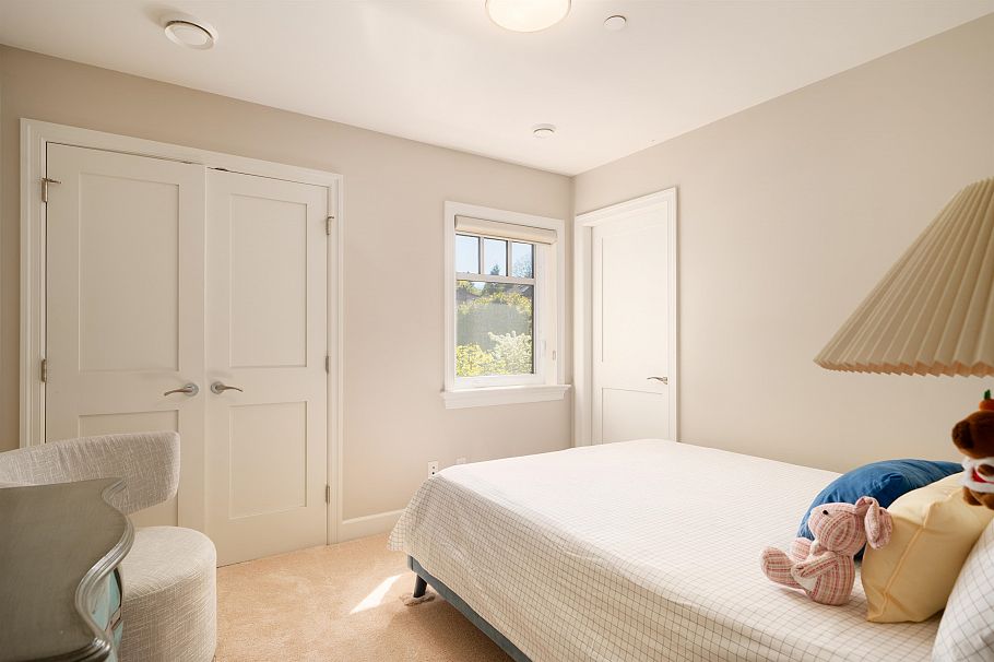 4103 W 11th Avenue Vancouver, BC - 21