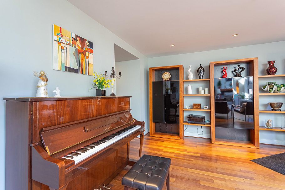 4468 W 1st Avenue Vancouver, BC - 10