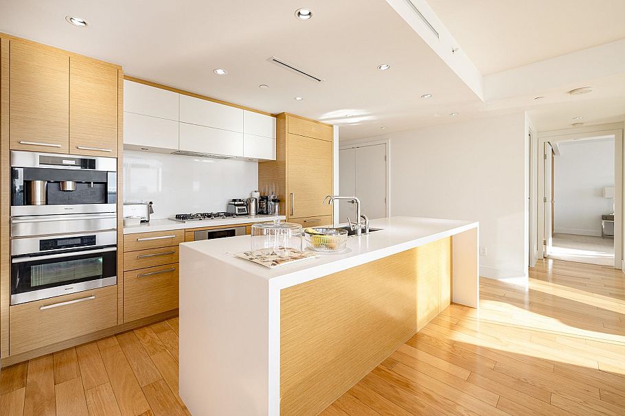 3001 667 Howe Street Vancouver, BC - 1