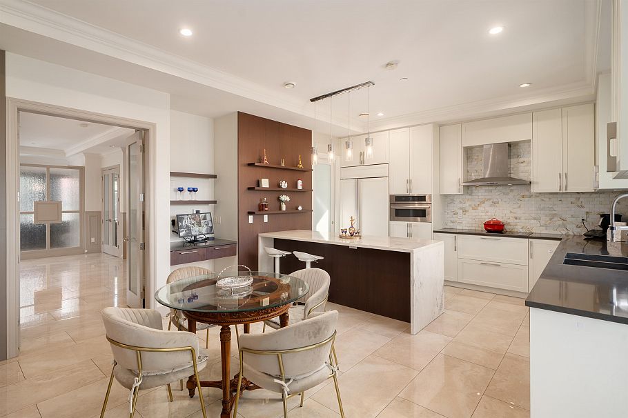 4103 W 11th Avenue Vancouver, BC - 11