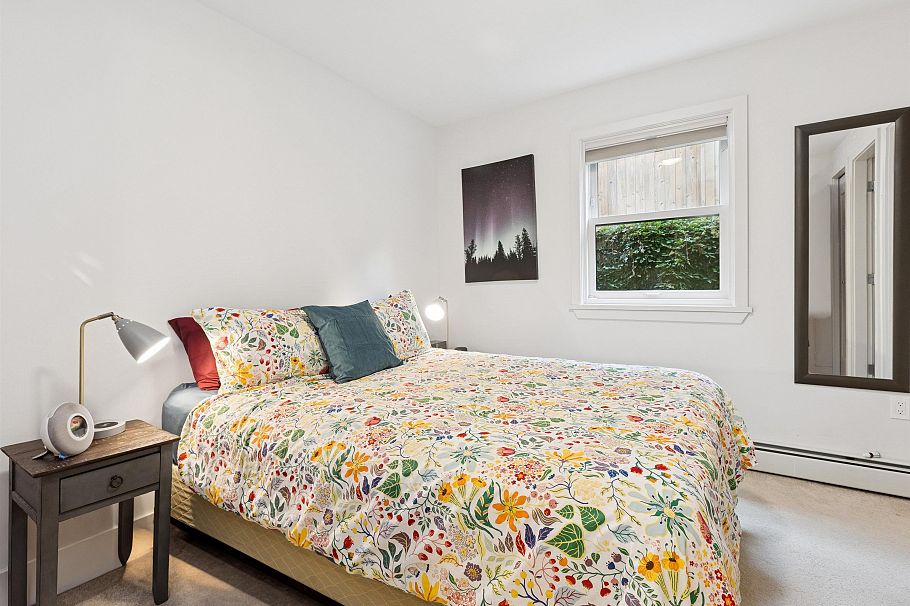 2 244 E 5th Street North Vancouver, BC - 13