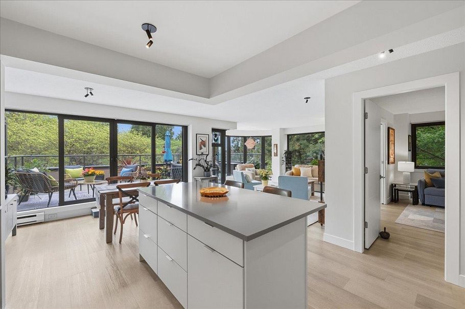 49 1425 Lamey's Mill Road Vancouver, BC - 10