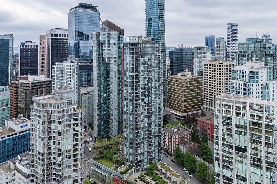 1602 1211 Melville Street Vancouver, BC - 4
