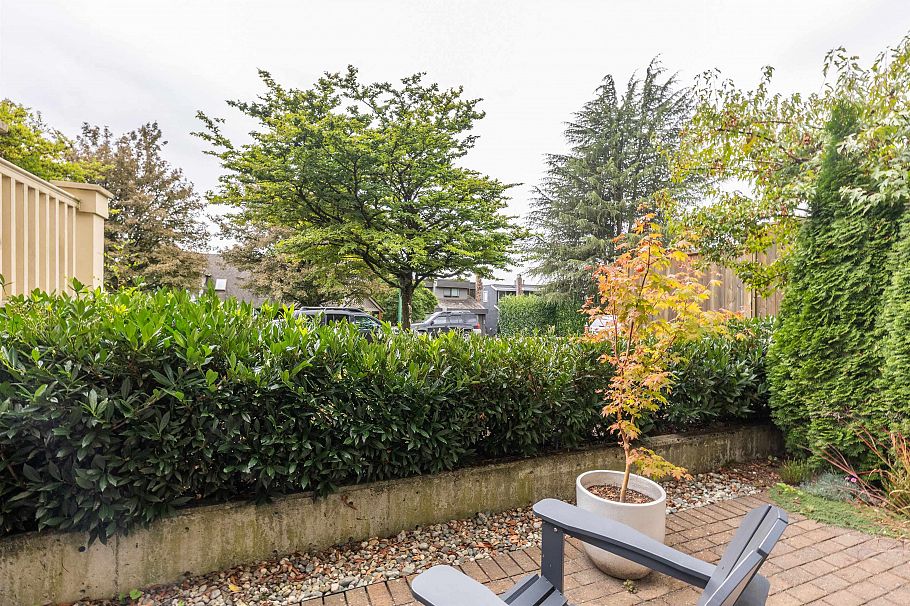 2 244 E 5th Street North Vancouver, BC - 21