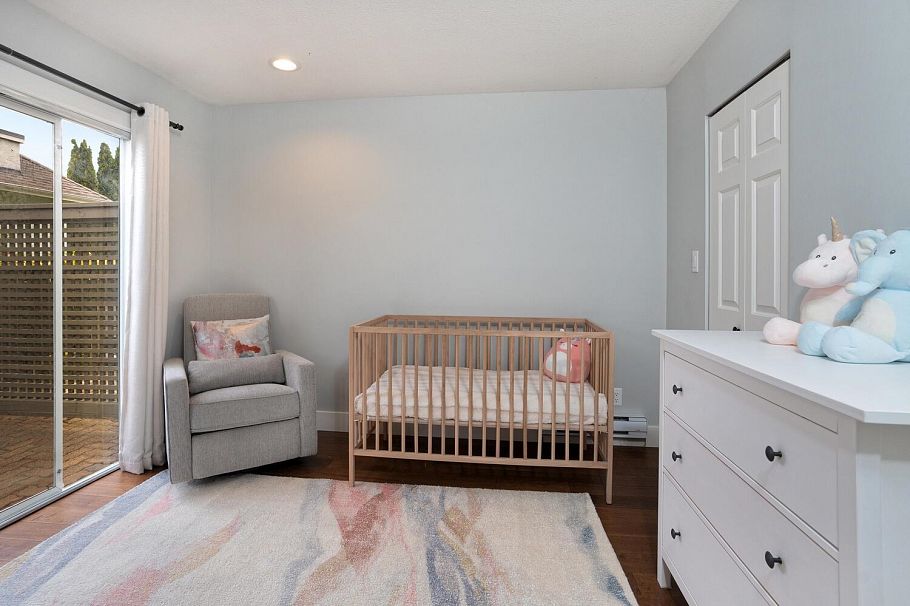 7 232 E 6th Street North Vancouver, BC - 23