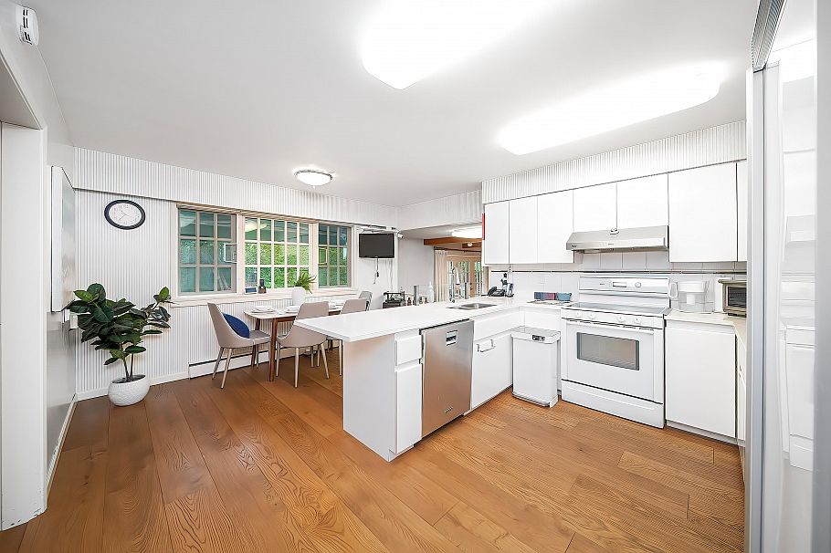 3 Sennok Crescent Vancouver, BC - 14