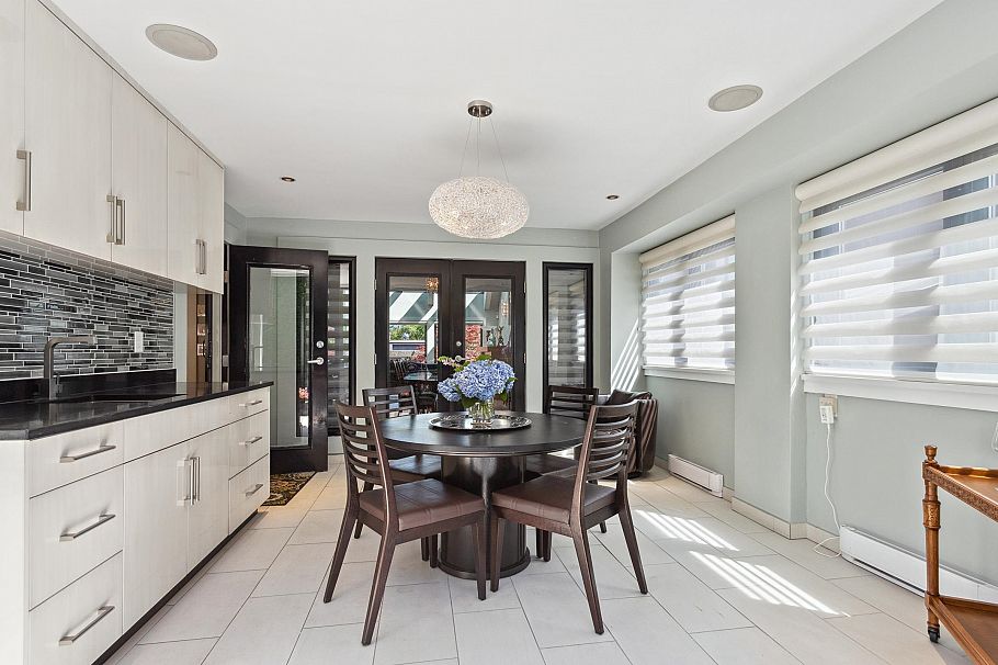 4468 W 1st Avenue Vancouver, BC - 22