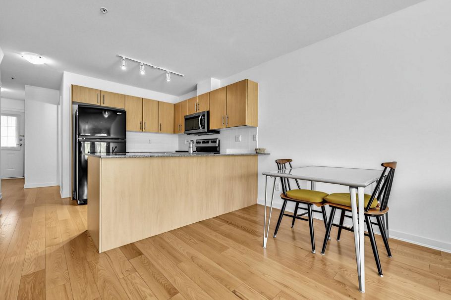 212 2780 Acadia Road Vancouver, BC - 4