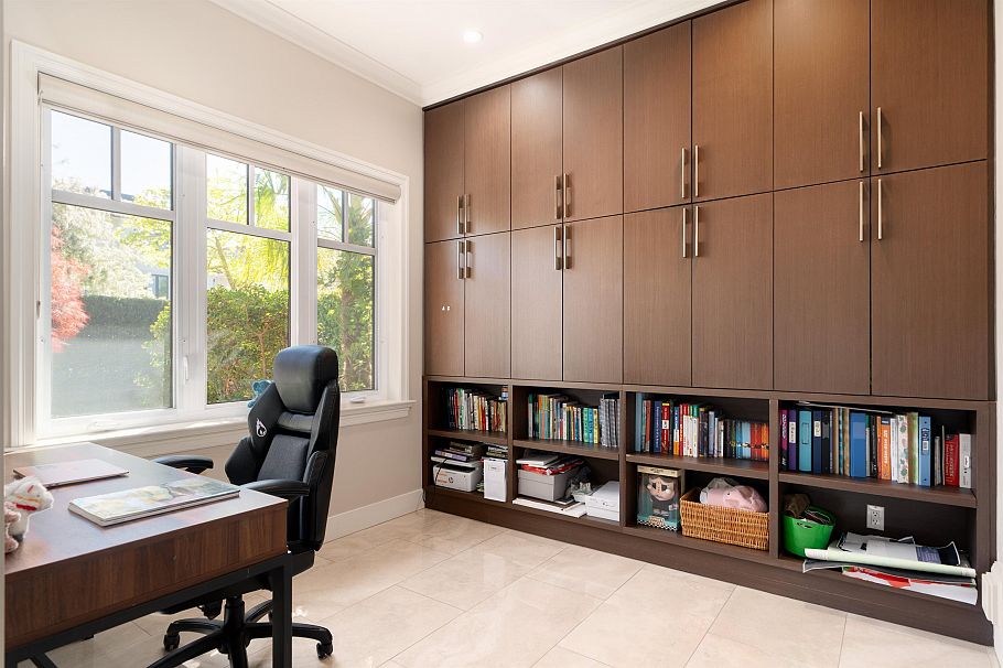 4103 W 11th Avenue Vancouver, BC - 16
