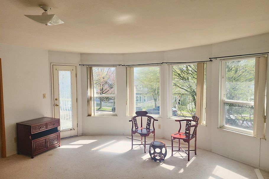 3523 Napier Street Vancouver, BC - 10