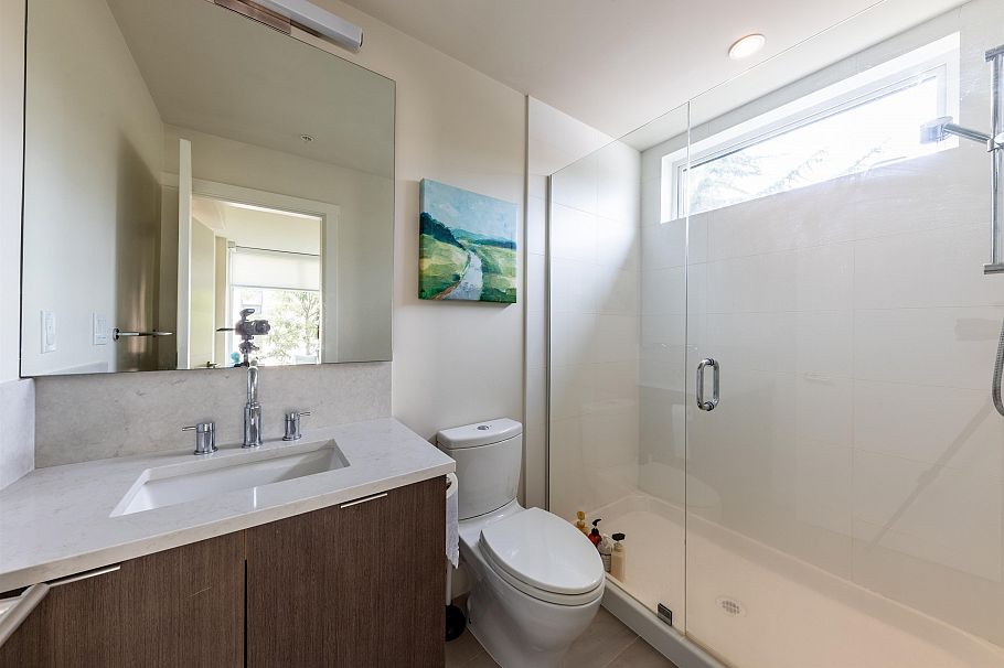 979 W 46th Avenue Vancouver, BC - 24
