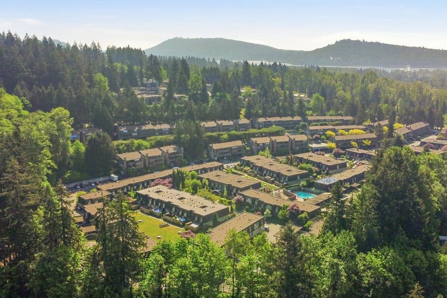 1039 Old Lillooet Road North Vancouver, BC - 25