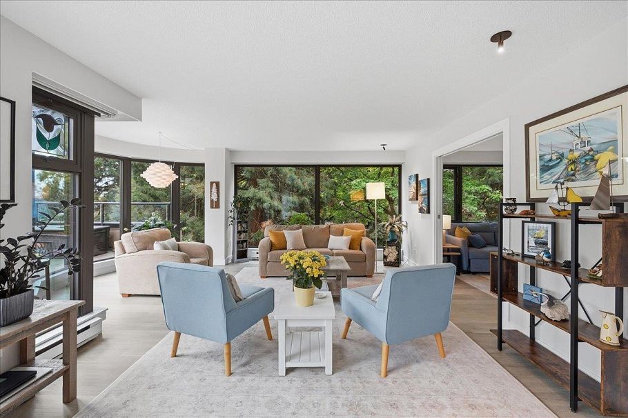 49 1425 Lamey's Mill Road Vancouver, BC - 2