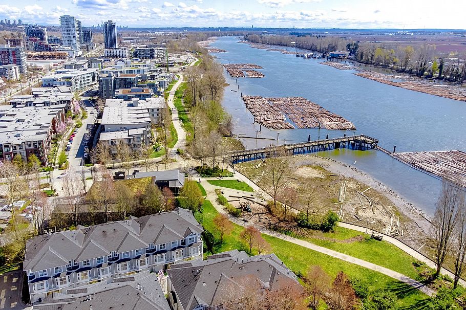 8527 Aquitania Place Vancouver, BC - 32