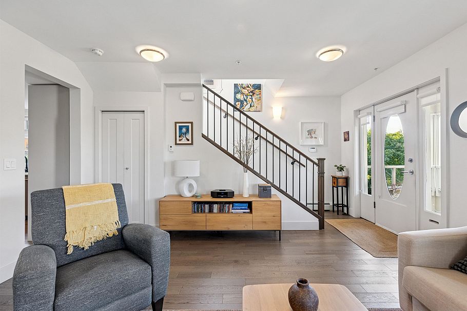 1 & 2 244 E 5th Street North Vancouver, BC - 11