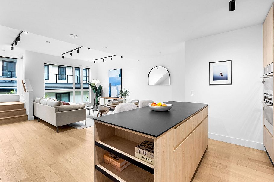 3956 Dumfries Street Vancouver, BC - 11