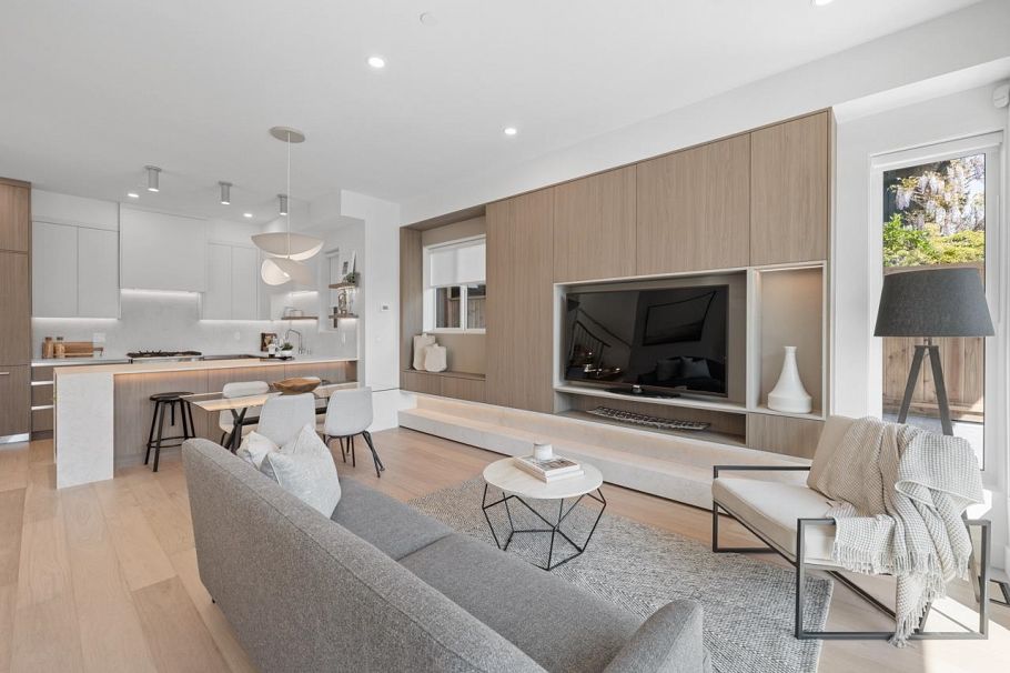 1 625 E 24th Avenue Vancouver, BC - 3