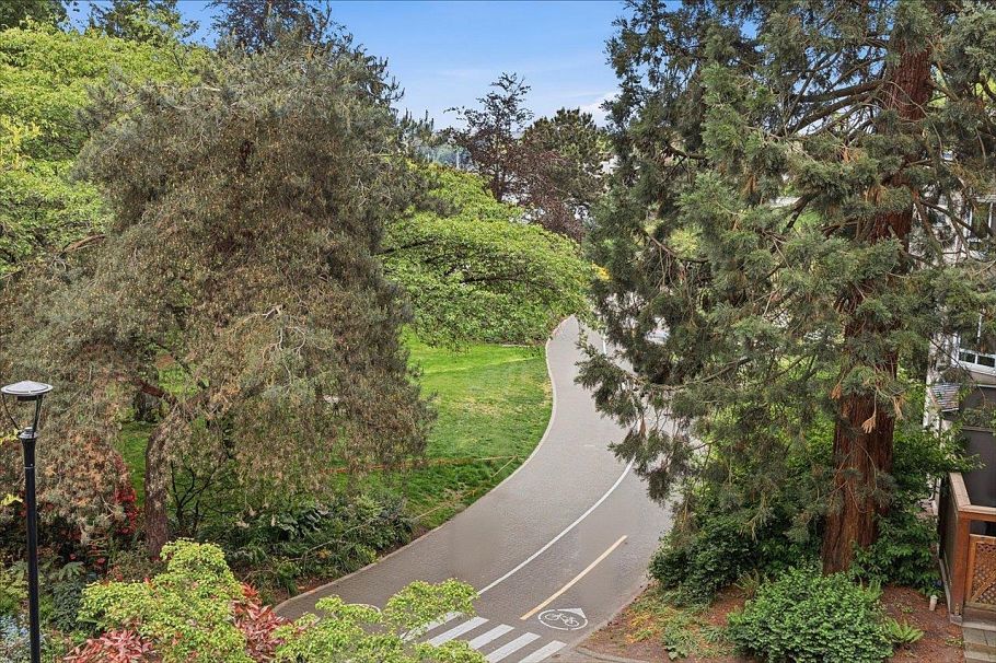 49 1425 Lamey's Mill Road Vancouver, BC - 18