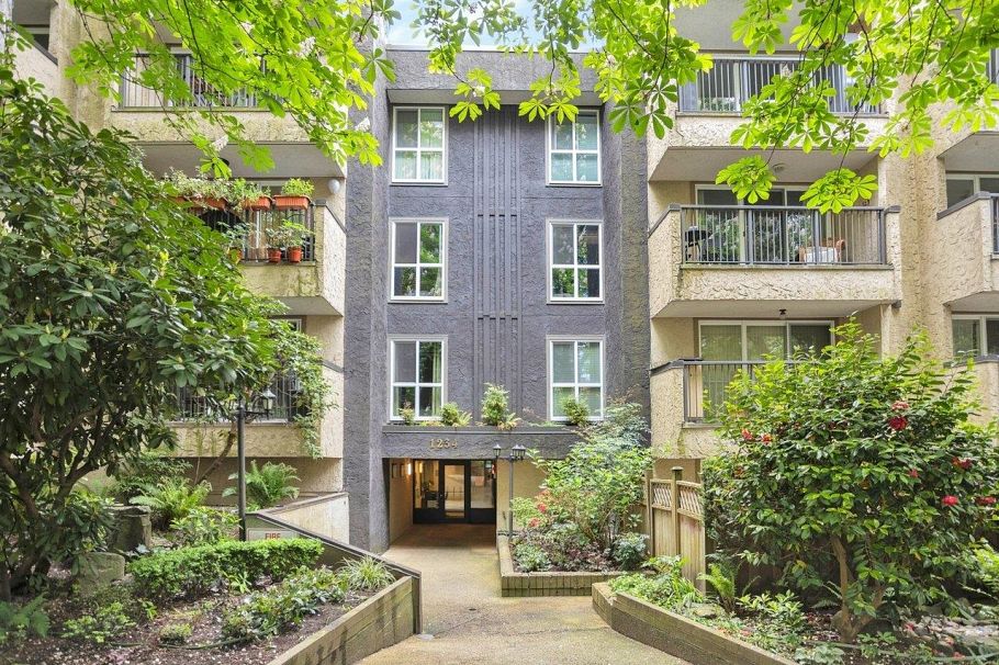 303 1234 Pendrell Street Vancouver, BC - 1