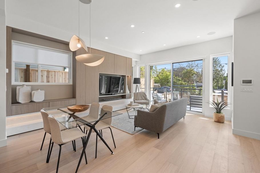1 625 E 24th Avenue Vancouver, BC - 4