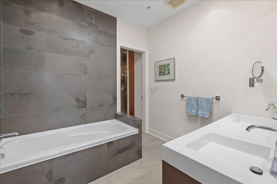 404 4463 W 10th Avenue Vancouver, BC - 20