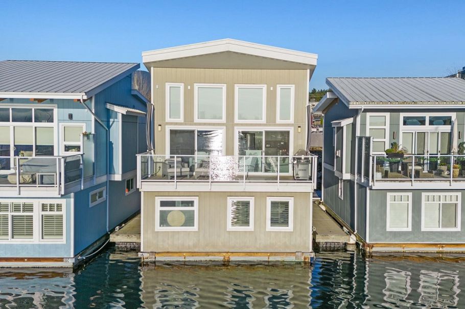20 415 W Esplanade Avenue North Vancouver, BC - 28