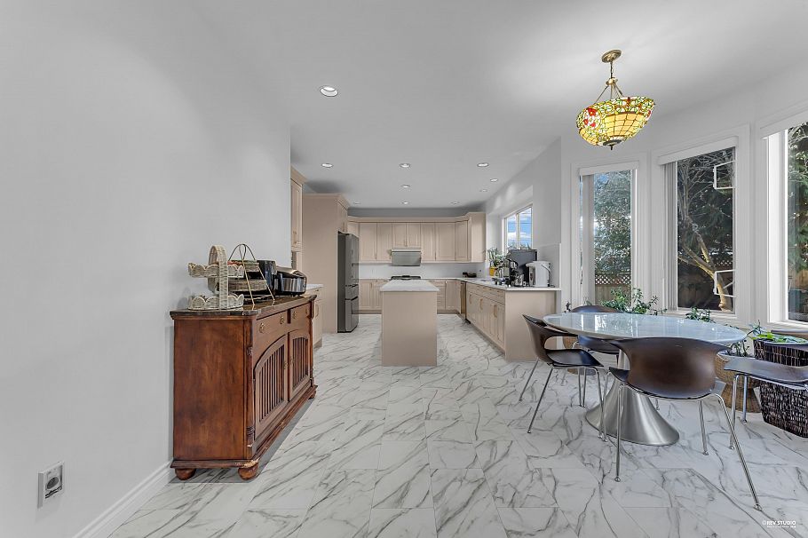 6835 Heather Street Vancouver, BC - 5