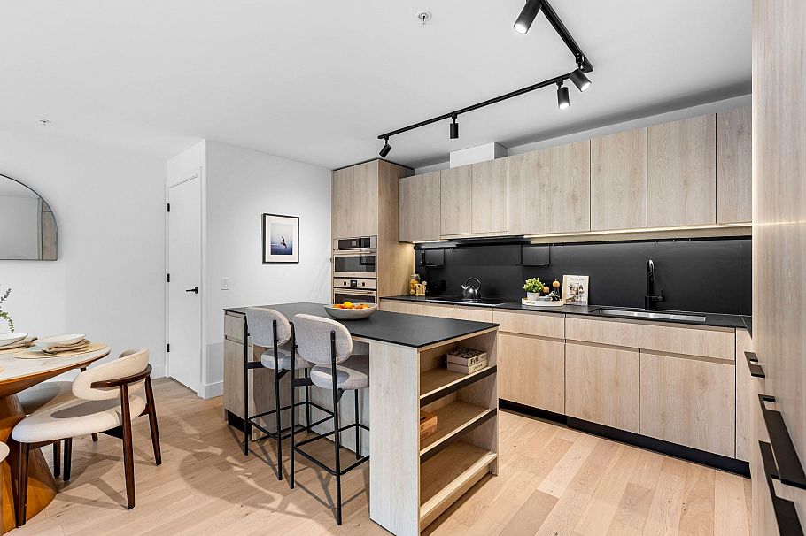 3956 Dumfries Street Vancouver, BC - 6