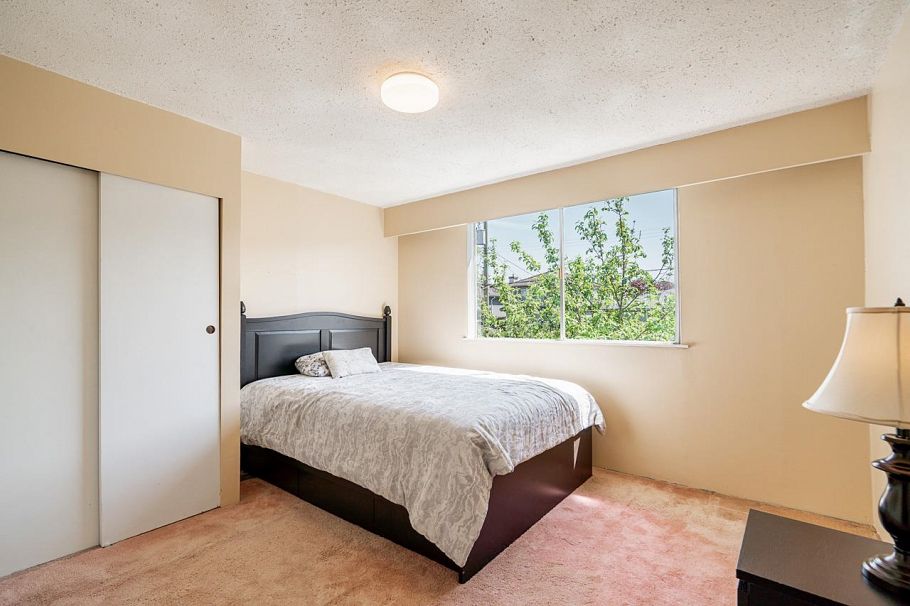 2720 W 24th Avenue Vancouver, BC - 20