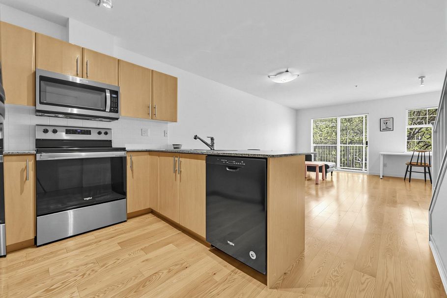 212 2780 Acadia Road Vancouver, BC - 2