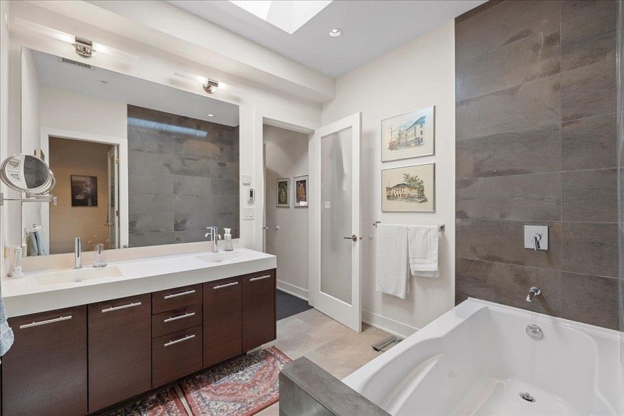404 4463 W 10th Avenue Vancouver, BC - 21