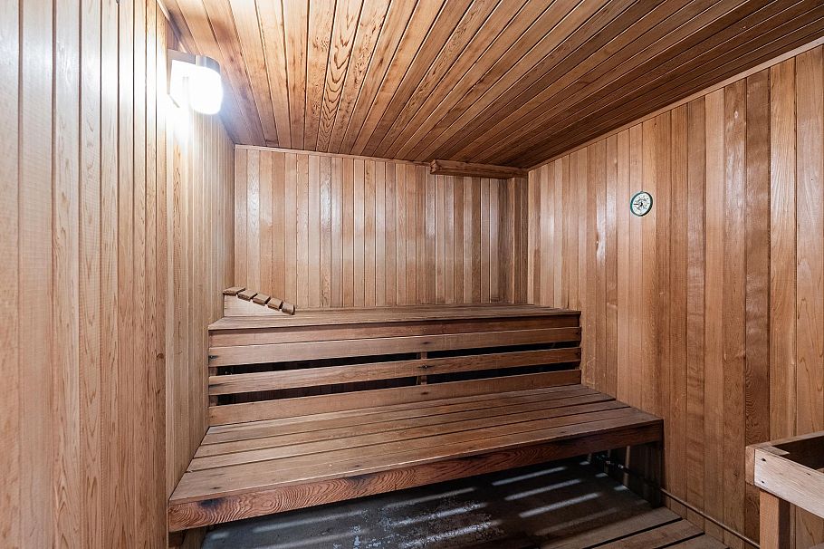 1104 140 E Keith Road North Vancouver, BC - 27