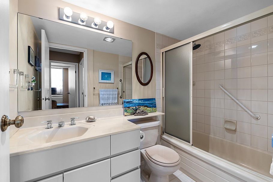 1104 140 E Keith Road North Vancouver, BC - 12