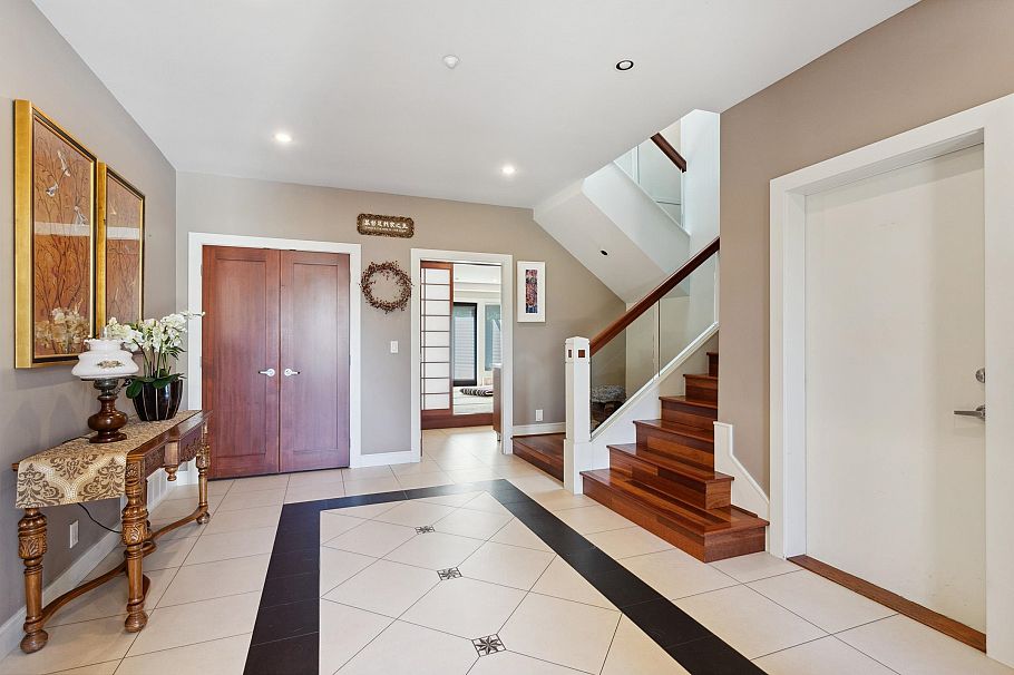4468 W 1st Avenue Vancouver, BC - 4