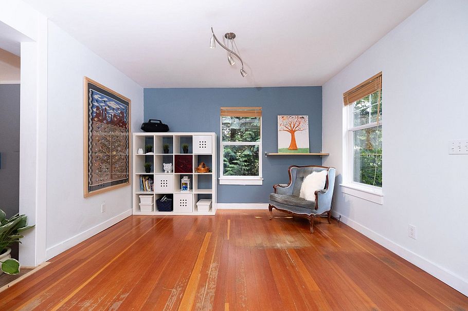1075 Gladwin Drive North Vancouver, BC - 7
